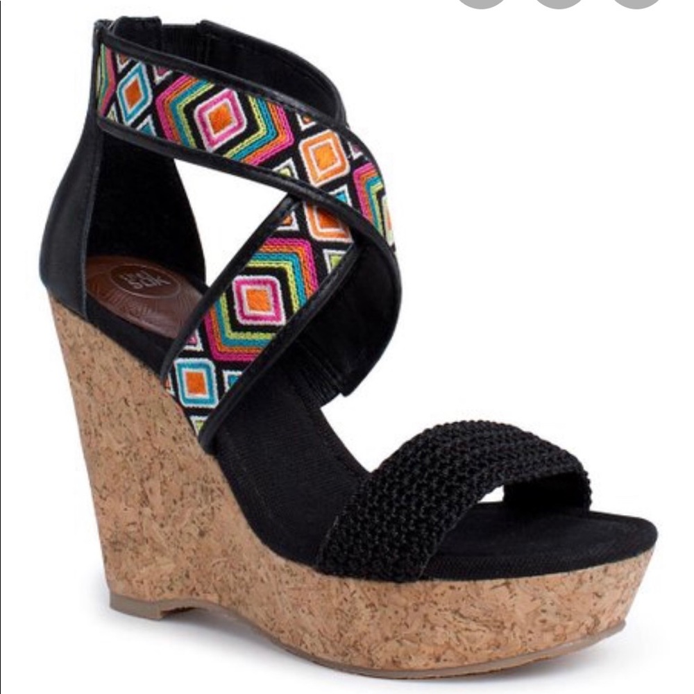 The Sak Wedges